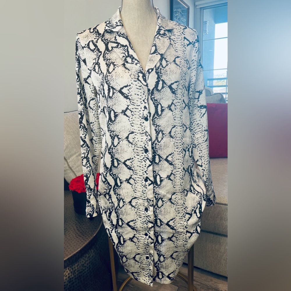 Snakeskin print tall blouse or dress